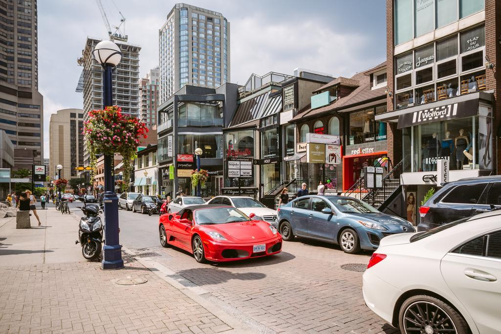 Luxury In Yorkville Toronto Exterior foto